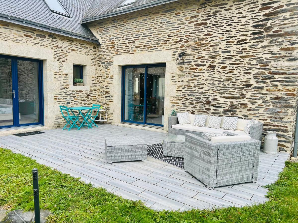 Au Petit Bonheur De Claire Et Jo Bed & Breakfast La Chapelle-Caro Exterior foto